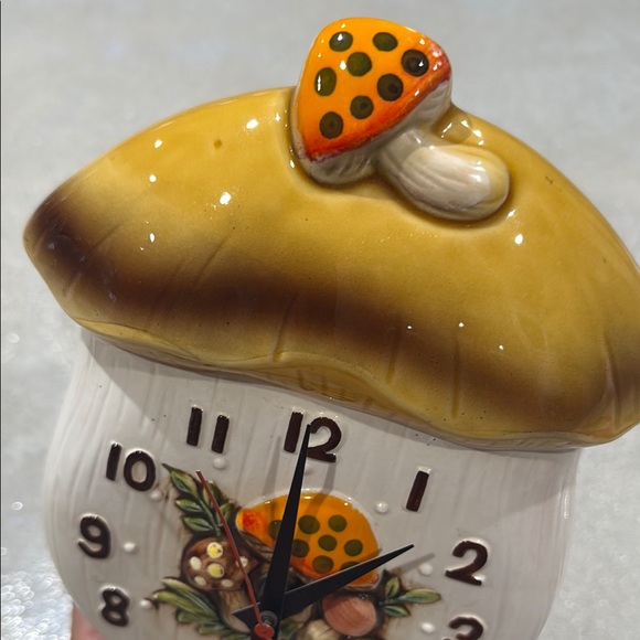 Merry Mushroom Quartz Wall Clock - Picture 3 of 9